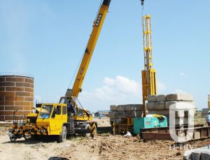 Thi công ép cọc BTLT D600.