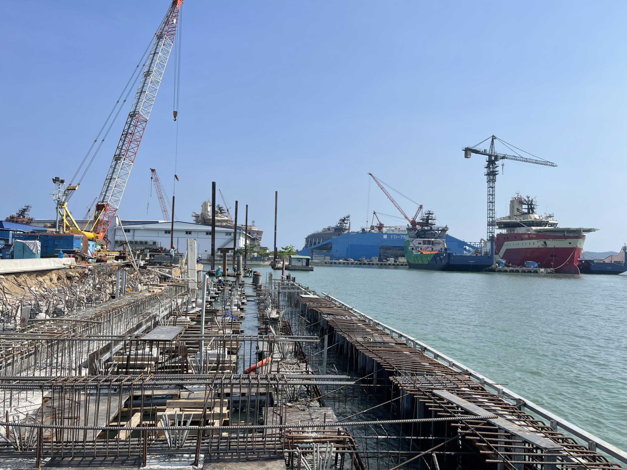 Thi công cầu cảng vina offshore